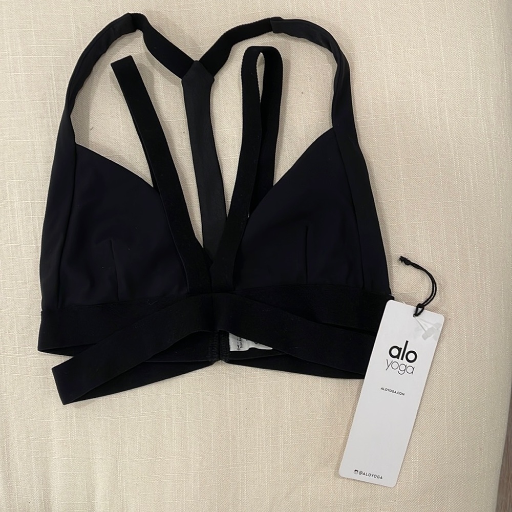 NWT Alo yoga Nadi Sports Bra